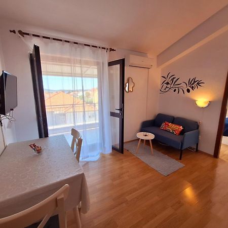 Apartments With A Parking Space Vodice - 7604 Exterior photo